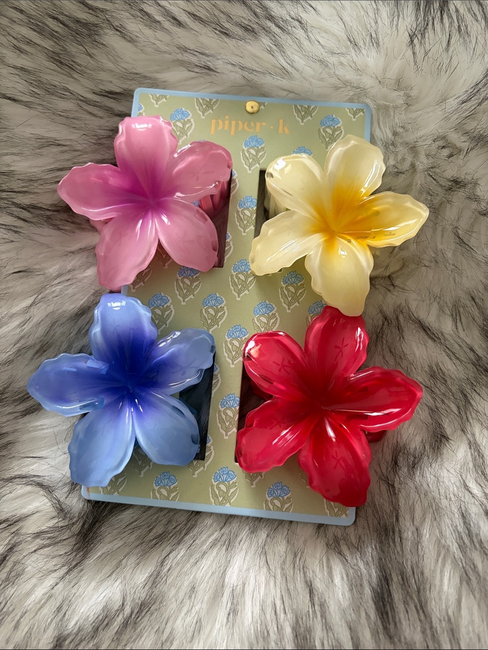 Piper Flower Hair Clips in Pink, Cream, Blue, Red - Set of 4
